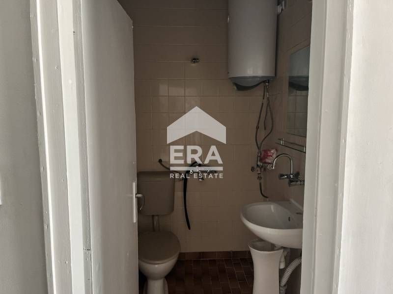 Дава се под наем Двустаен апартамент в Силистра, Център - 58 кв.м за 259.08 € - Снимка #3