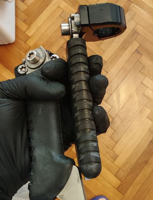 Scărițe Wunderlich crashbar/highway pegs pentru BMW