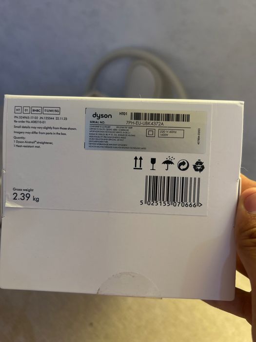 Dyson Airstrait HT01