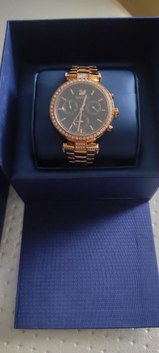 Женские наручные часы