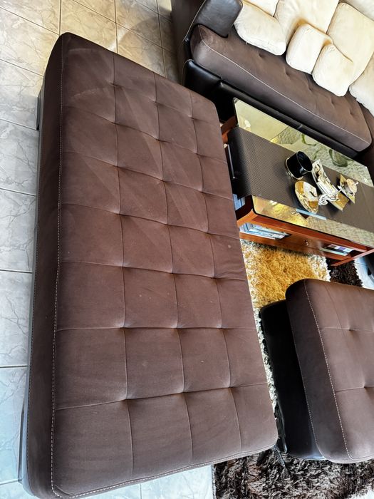 Ъглов диван с лежанка и табуретка