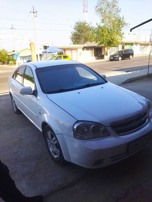 Lasetti 1.8 mexanika sotilad