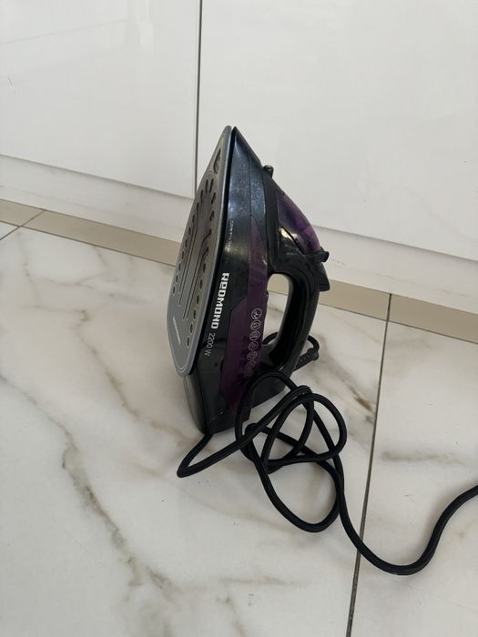 утюг redmond! Состояние 7/10