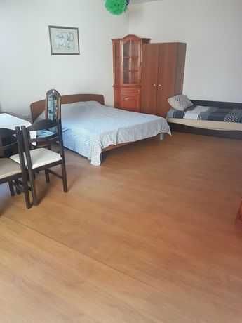 Дава се под наем Двустаен апартамент в Бургас, Сарафово - 80 кв.м за 142.8 € - Снимка #1