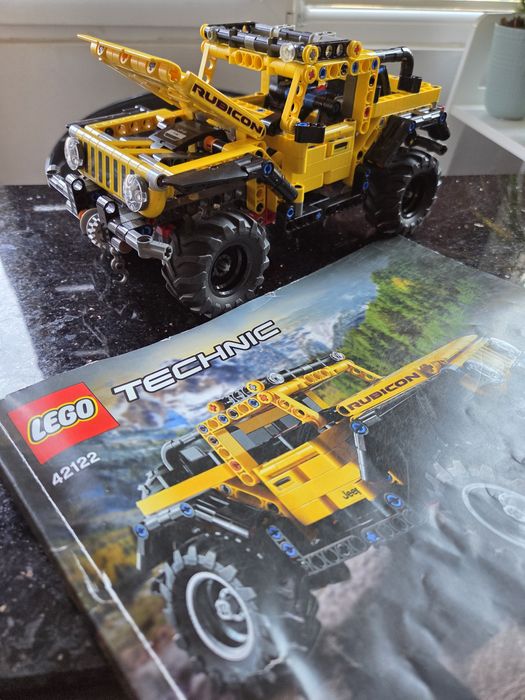 LEGO Technic Jeep Rubicon 42122