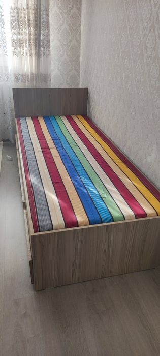 Кровать односпальная