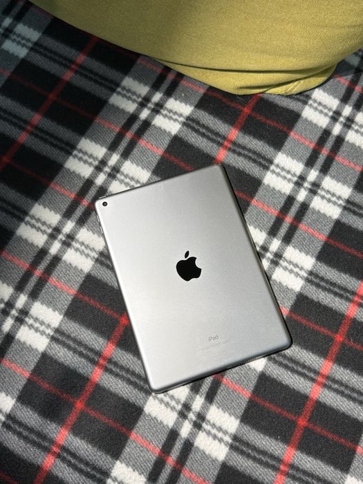 iPad 6 поколения