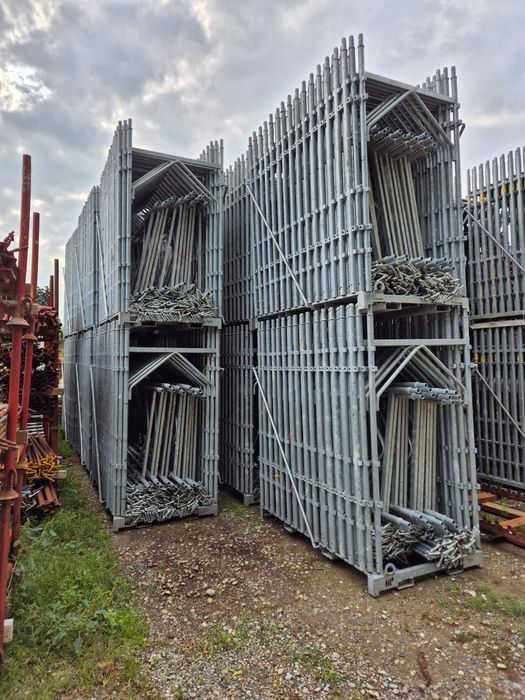 De Închiriat schela metalică