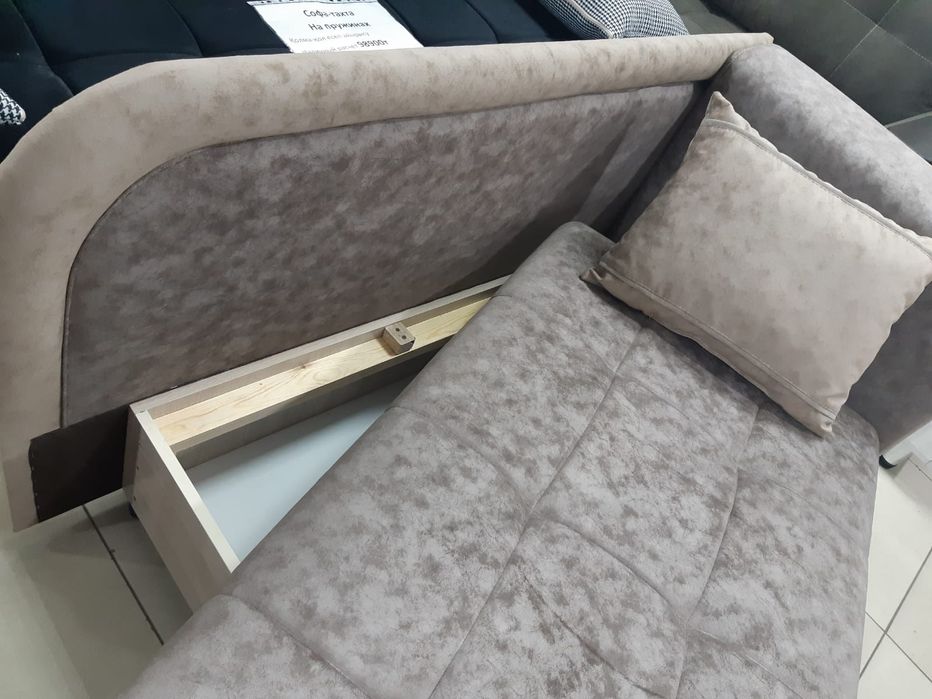 Продам диван для кухни или детской