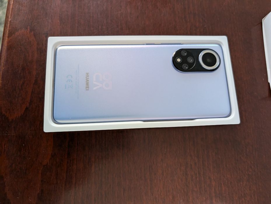 Telefon Huawei Nova 9 Dual  sim + smartwatch Apple