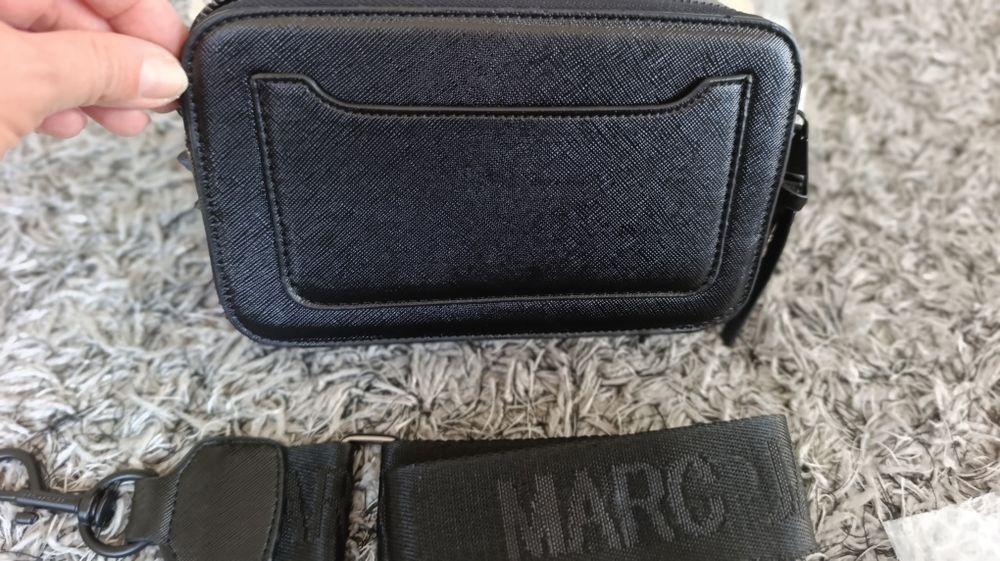 Marc Jacobs нови кокетни малки чанти  за през рамо