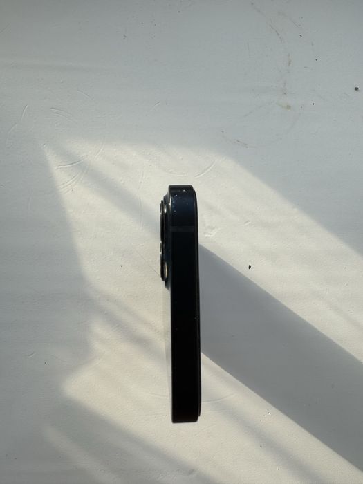 Продам iphone 13 128 gb