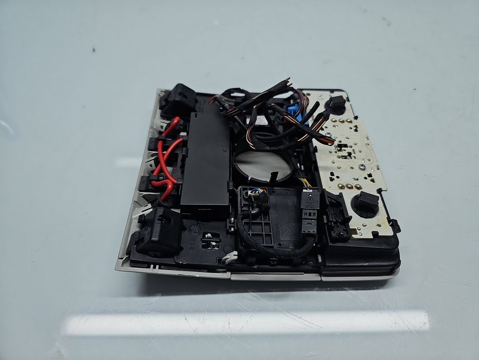 Plafoniera fata Volkswagen Tiguan (5N) [Fabr 2007-2016] SUV 1K8947105A