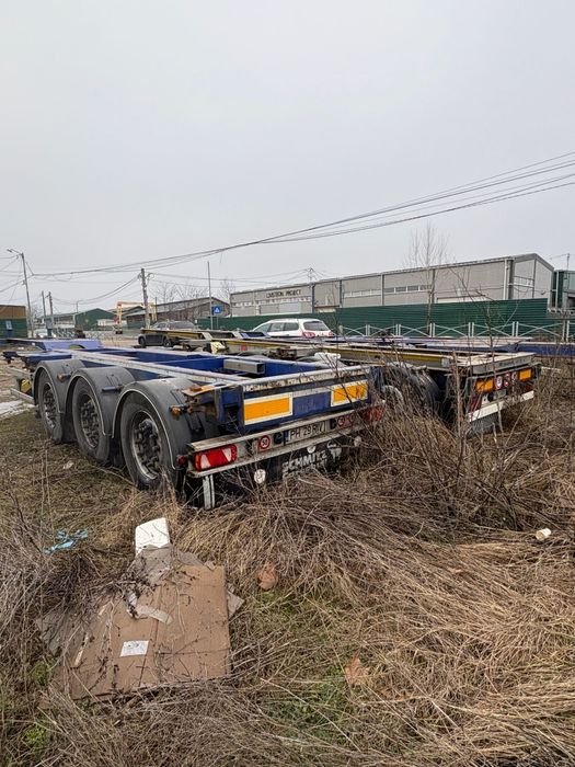 Semiremorci transport container