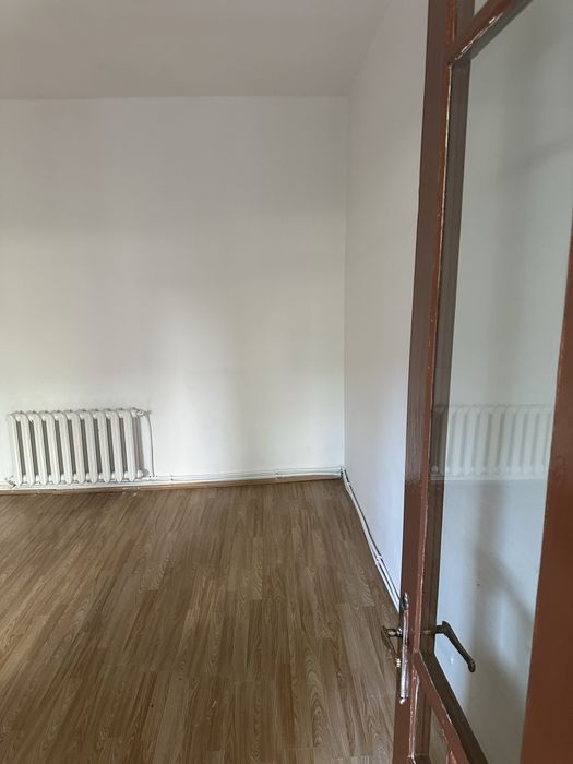 Direct Proprietar! Închiriez Casă 2 Camere – Cluj, Str. Oașului (Piața Karl Liebknecht) – Centrală Proprie – Ideal Locuință sau Birou/Firmă