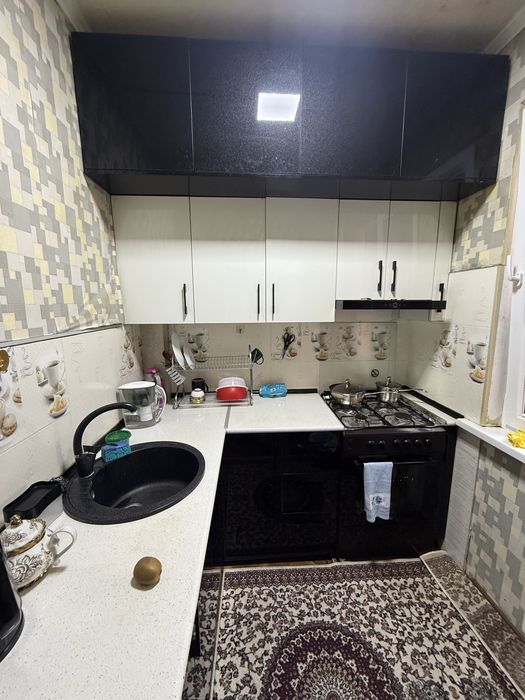 Продается 2 комнатная Чиланзар 24 Ширин Арка