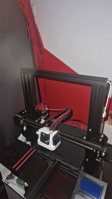 Imprimantă Creality Ender 3 Pro - Silent Upgrade & Auto-leveling