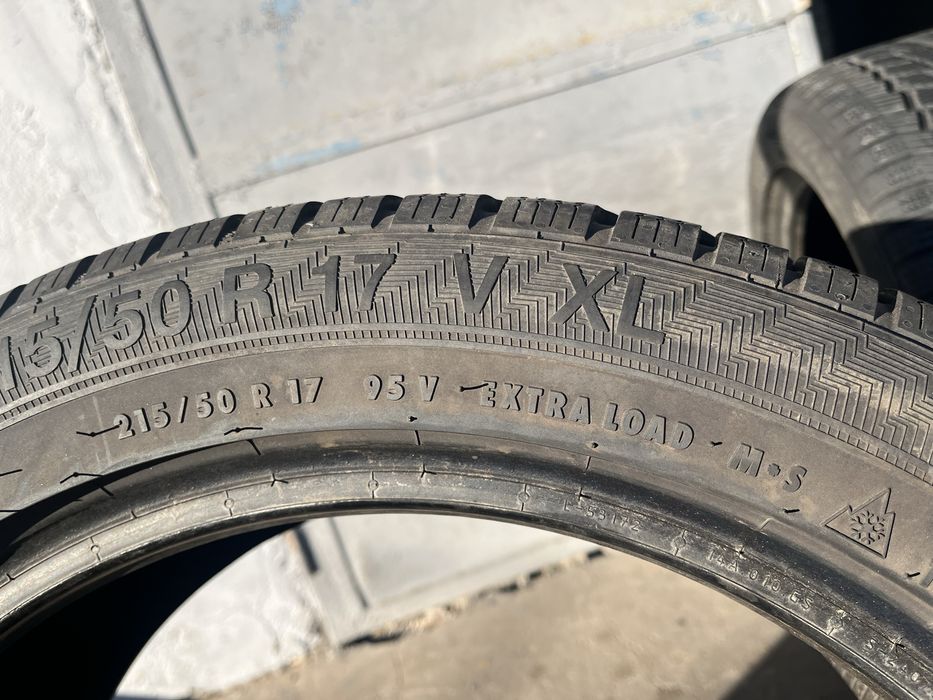 2 бр. зимни гуми 215/50/17 Gislaved 6/7 mm DOT 2620