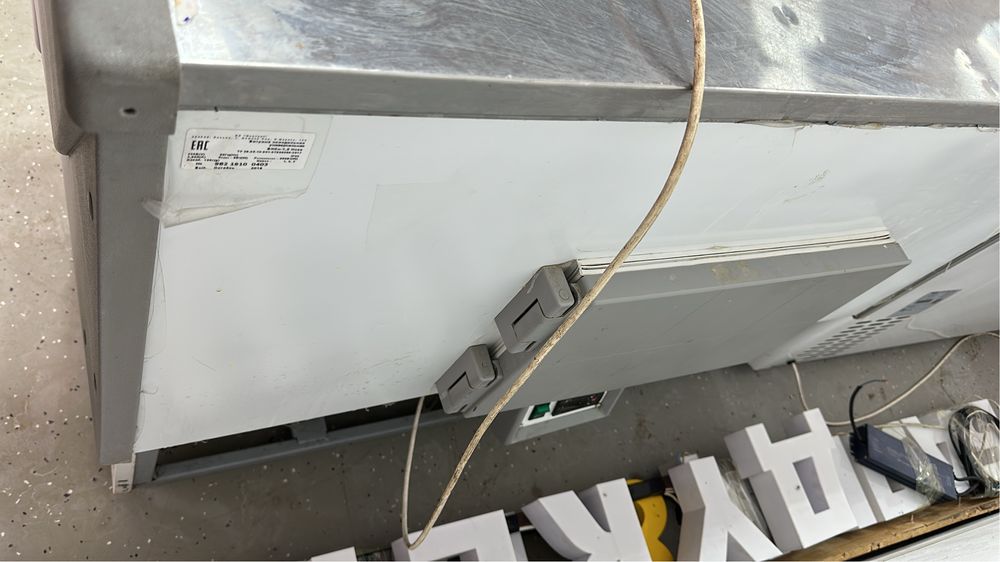 Ветринные холодильники и морозильники