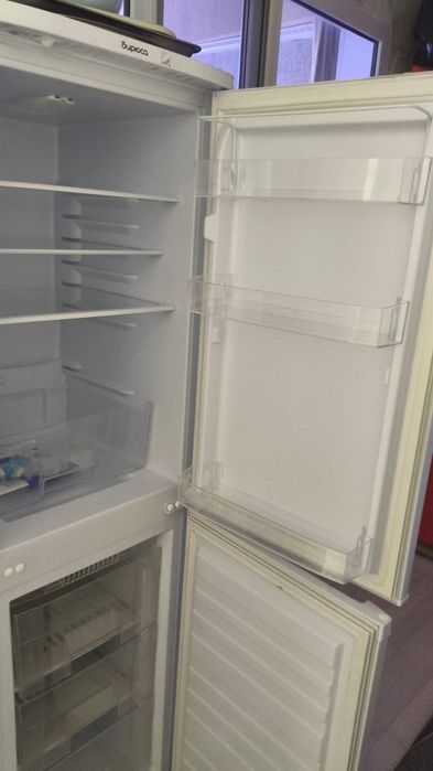 Холодильник сатылады