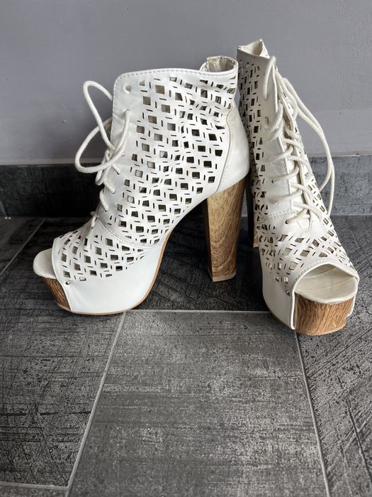 Пролетно- летни обувки 38номер