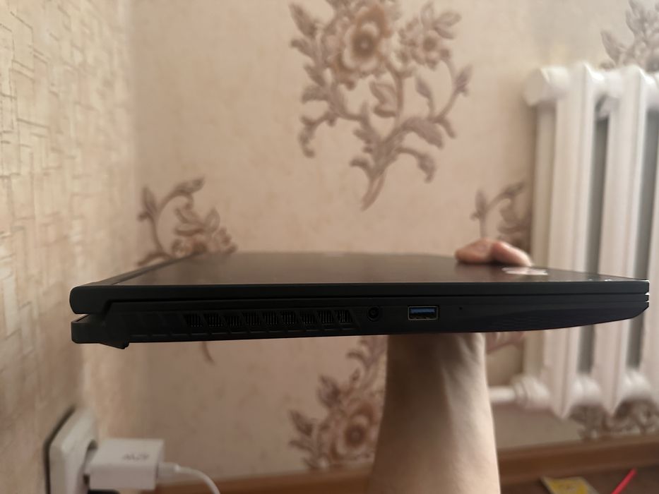 Продам ноутбук Msi thinGf63