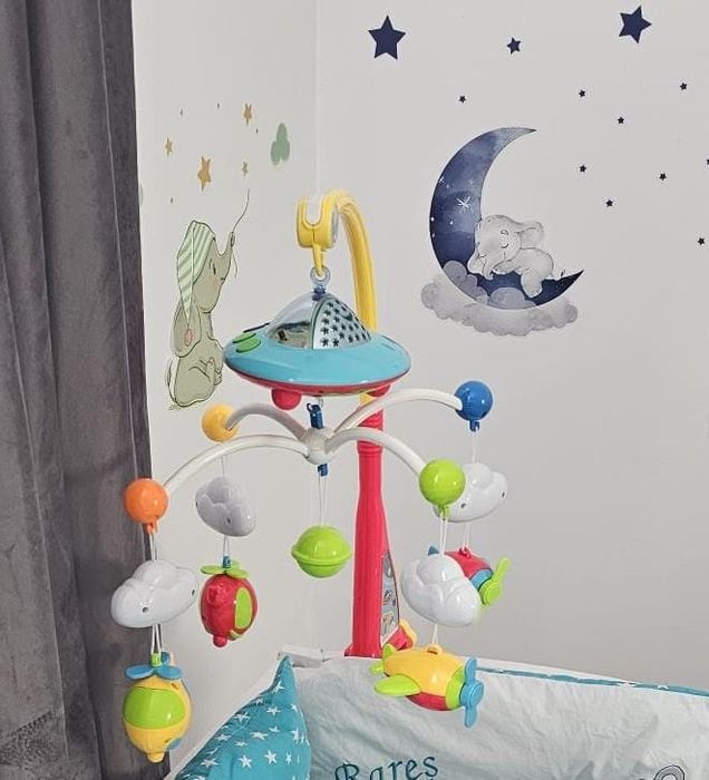 Carusel cu muzica si lumini