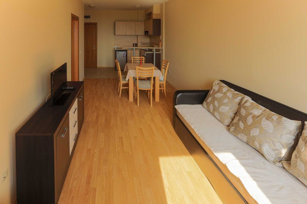 Дава се под наем Двустаен апартамент в Банско - 67 кв.м за 269.79 € - Снимка #3