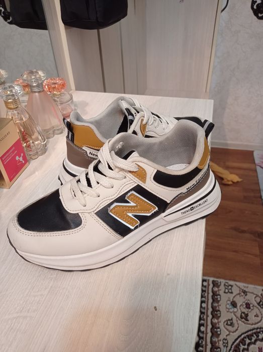 Продам женские красовки