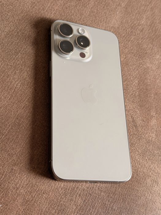 Iphone 15 pro max natural Icloud