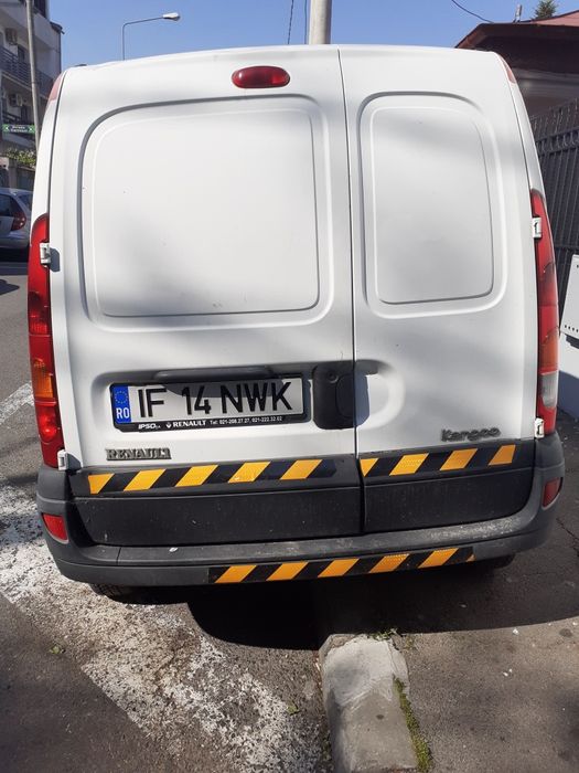 Vând Renault kangoo