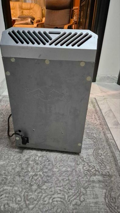 Бар хладилник Red Bull