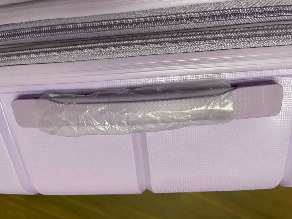 Чемодан 25000 новый