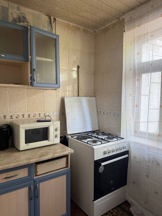 1-комнатная квартира, 8 микрорайон, 31 м², 1 этаж