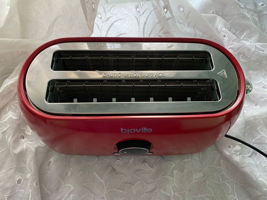 Prăjitor de pâine Biovita roșu (toaster fante lungi)