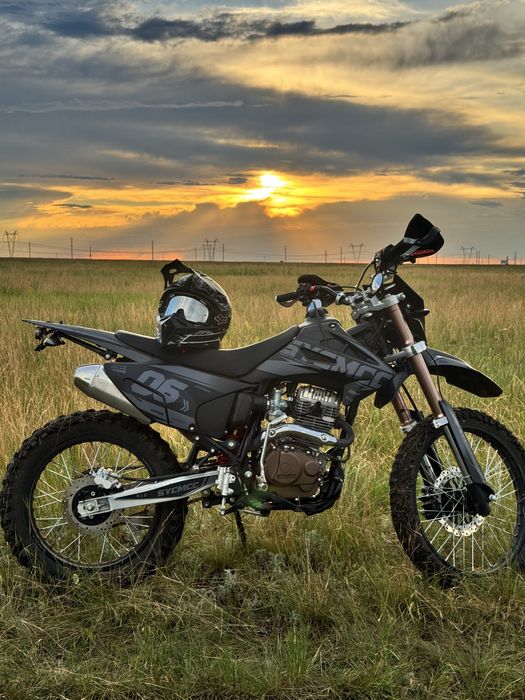 Продам sycmcc 250 в хорошем состояние