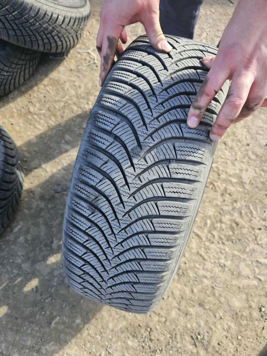 Зимни гуми с железни джанти и тасове Honda r15 195/65