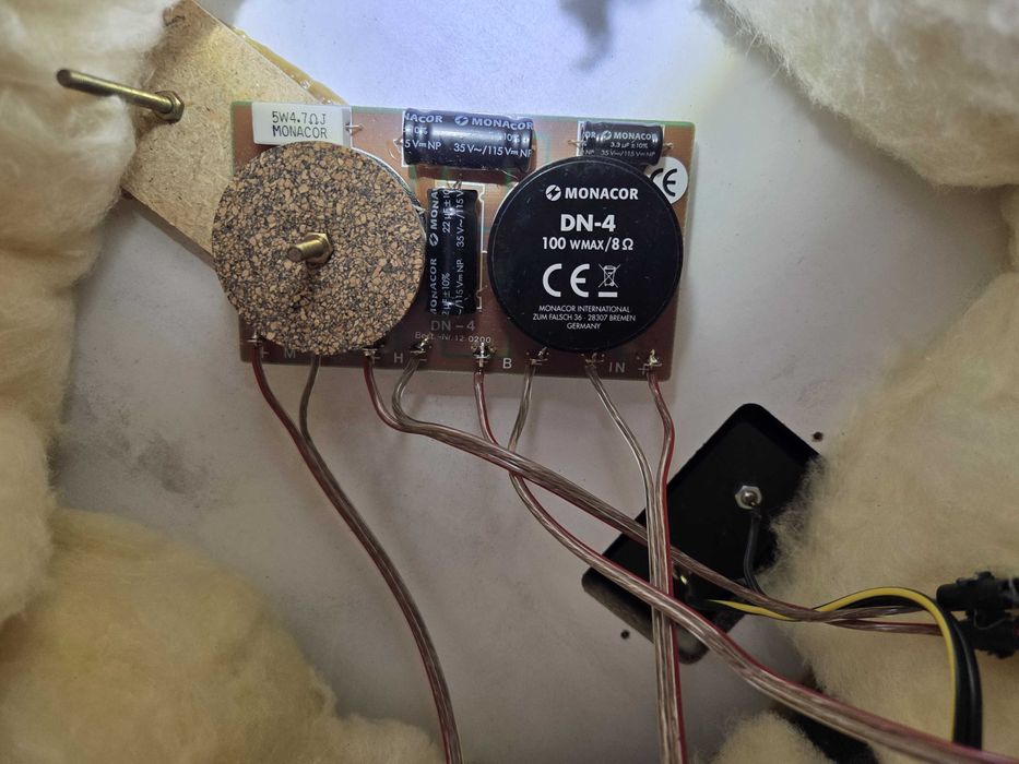 Filtre audio Monacor DN-4