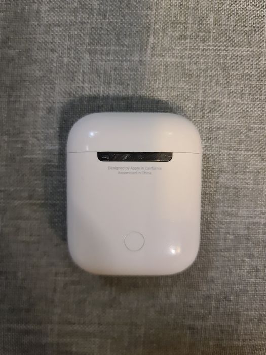 Apple AirPods 2nd Generation (2 генерация) + кабел