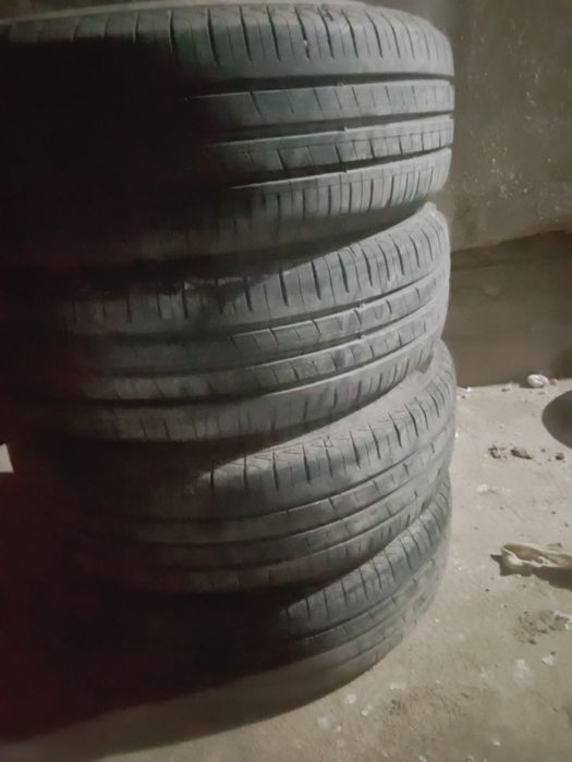 Продам шины летние 15 размер