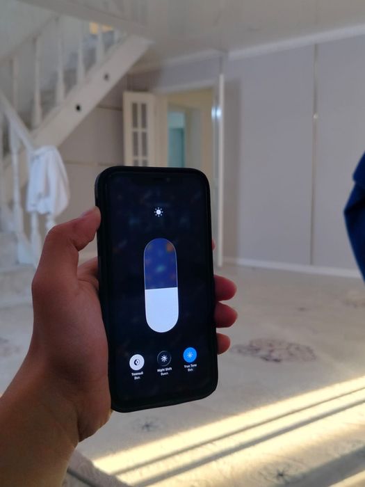 Айфон 11 64 сост хорошее срочно!!