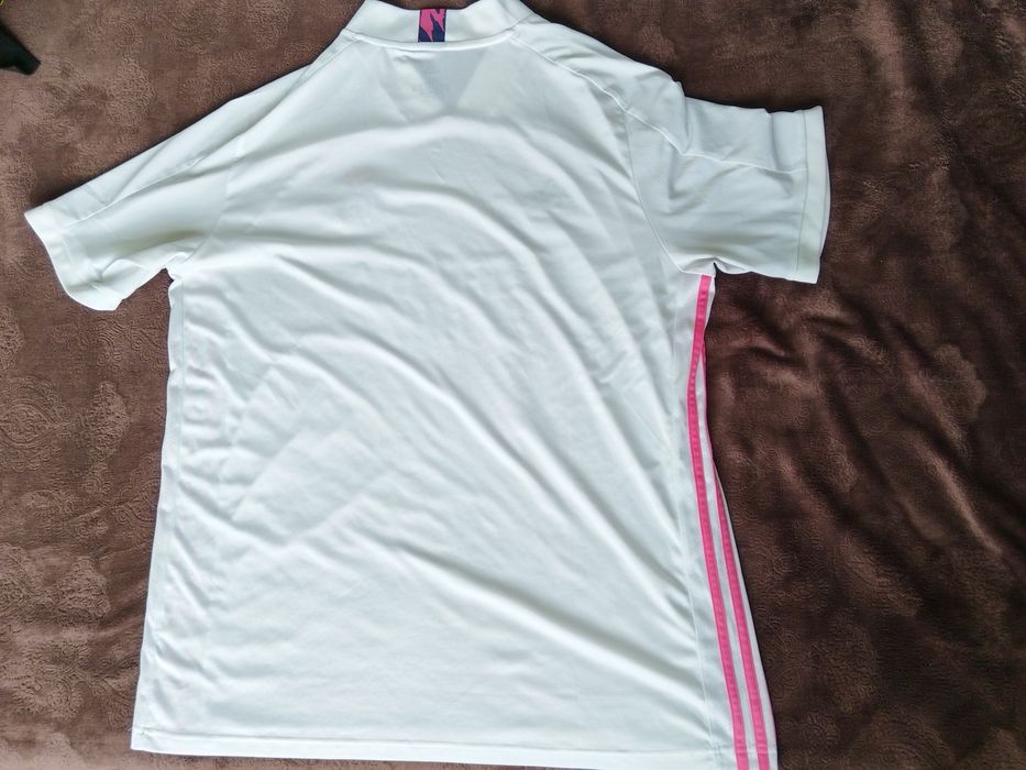 Тениска на Реал Мадрид