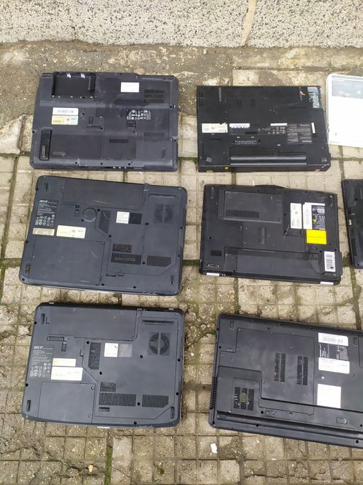 Лот лаптопи 10 броя