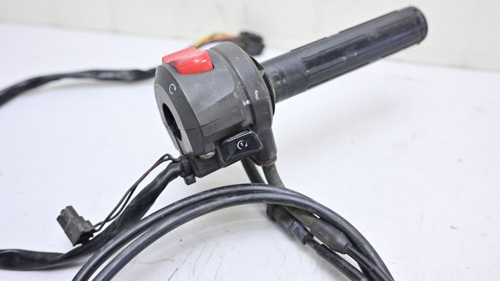 Bloc Comenzi Switch Dreapta Tub Cabluri Acceleratie Suzuki GSR 600