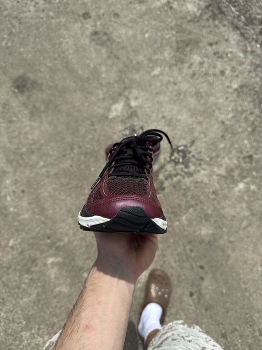 Asics cumulus 17 gore tex running hiking trekking outdoor comfy burgundy