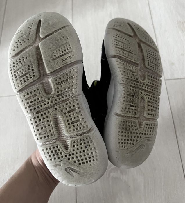 Adidasi Decathlon Marimea 29