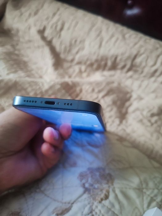 iPhone 13. 128 ideal