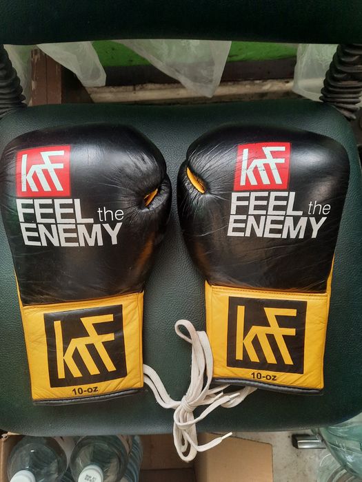 БОКСОВИ Ръкавици 2 БР