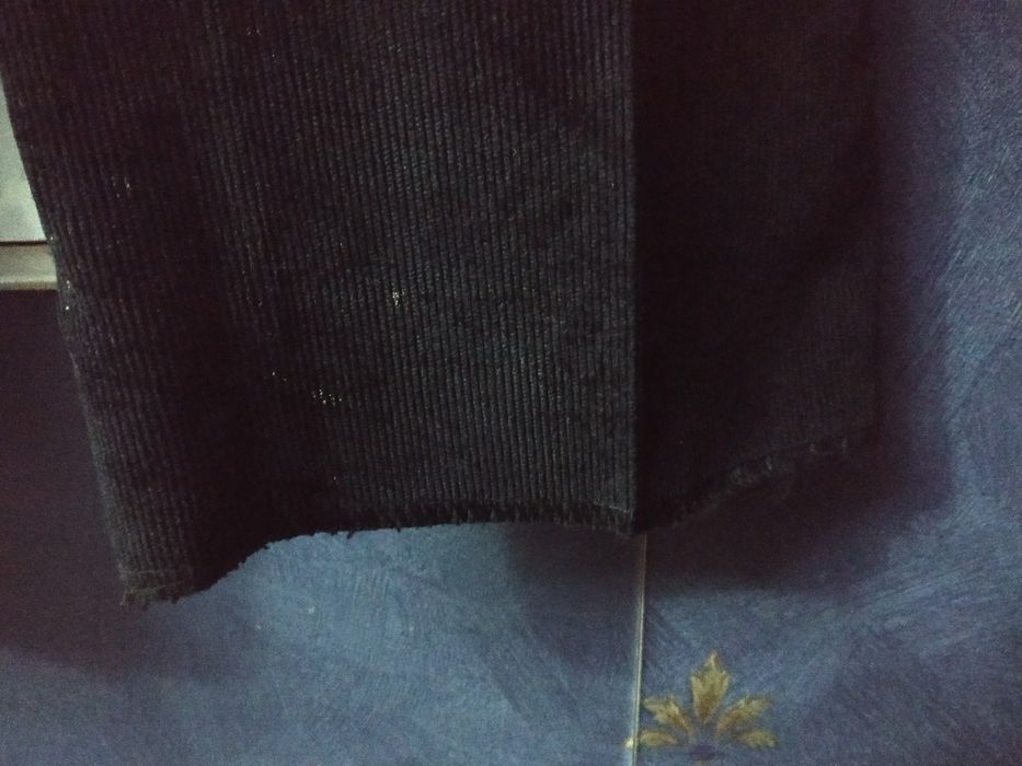 Новый вельветовый тройка костюм на 7-9 лет