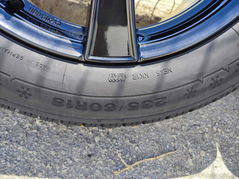 284 - 4бр. Алуминиеви джанти 18'' 5x114.3 с гуми 235/60R18 Hyundai
